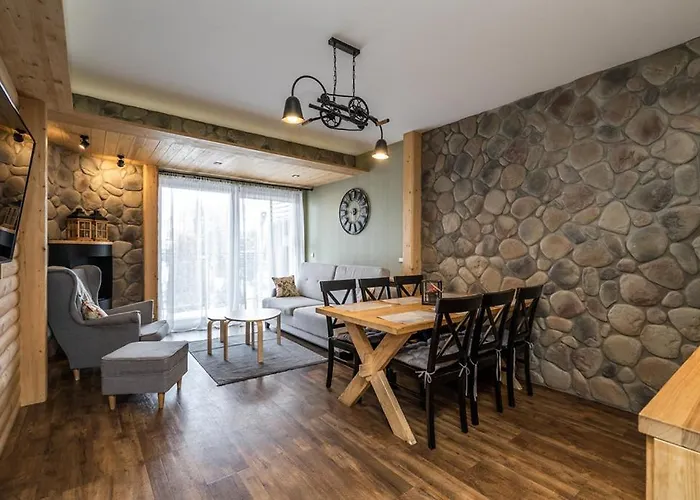 럭스 아파트먼티 스타라 폴라나 아파트 자코파네