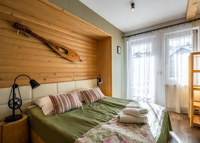 럭스 아파트먼티 스타라 폴라나 * 자코파네