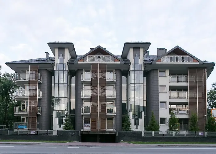 럭스 아파트먼티 스타라 폴라나 * 자코파네